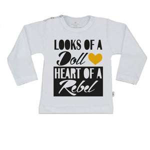 T-Shirt looks a doll heart of a rebel