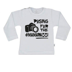 T-Shirt posing for the mamarazzi